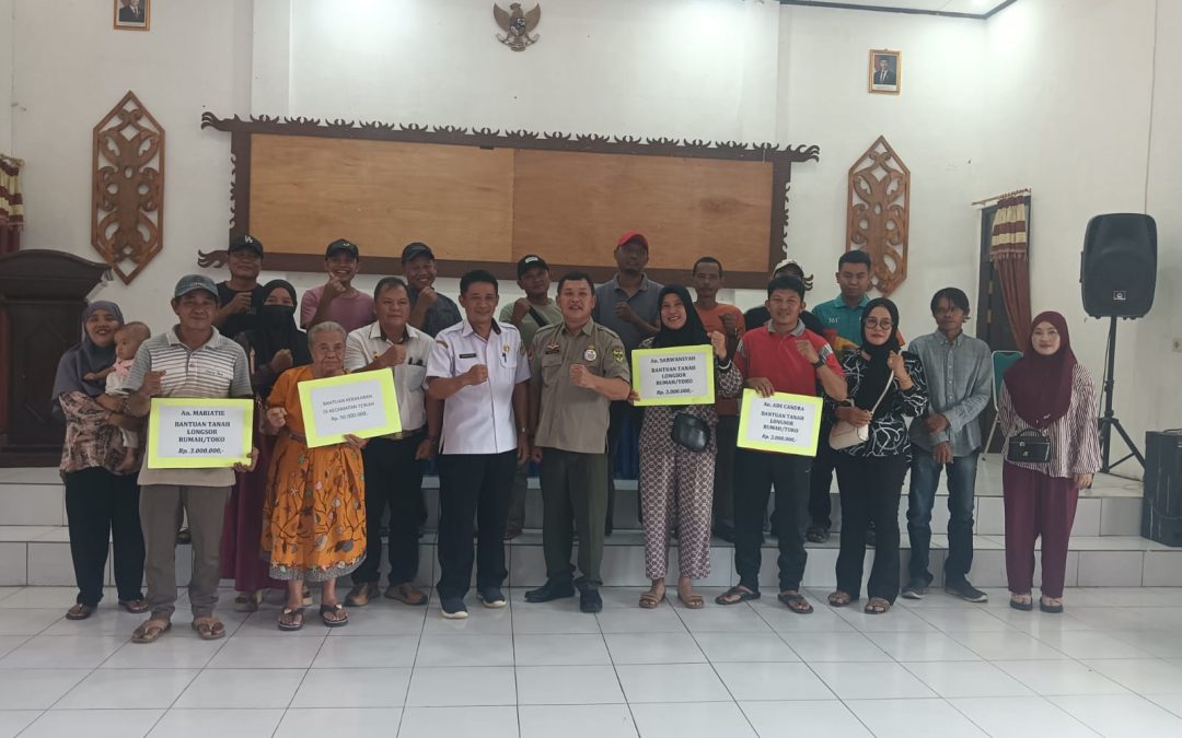 Pemerintah Kabupaten Gunung Mas Salurkan Bantuan untuk Korban Kebakaran di Kecamatan Tewah melalui Badan Penanggulangan Bencana Daerah (BPBD) Kabupaten Gunung Mas Pada Tanggal 16 Juli 2025.