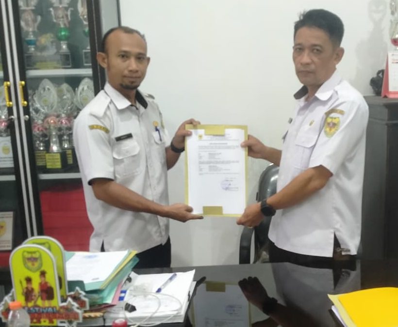 Camat Tewah (Hendra Surya) Mendukung Penuh Atas Aksi Perubahan Yang Dilakukan Oleh Kepala Sub Bagian Umum dan Kepegawaian Kantor Kecamatan Tewah Pada Pelatihan Kepemimpinan Pengawas (PKP) Angkatan I Tahun 2025